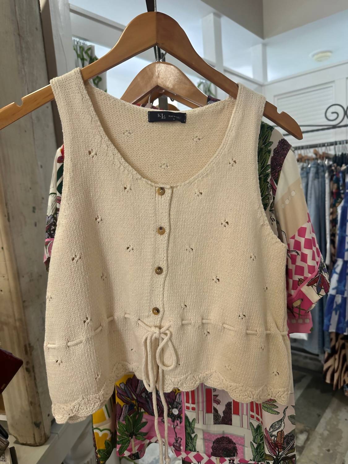 Kld. Signature - Sleeveless Knit Vest With Drawstring Tie