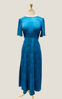 Traffic People - Circle Of Trust Rene Dress