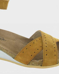 Naot - Women's Wand Amber Nubuck Sandal