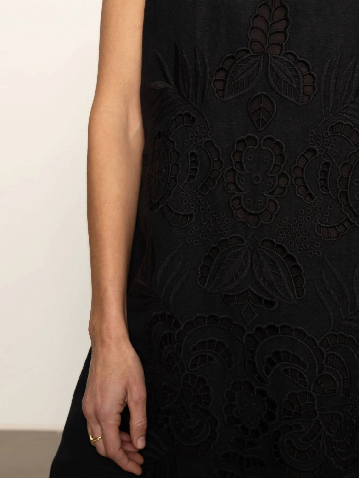 Sanctuary - Embroidered Blooms Dress