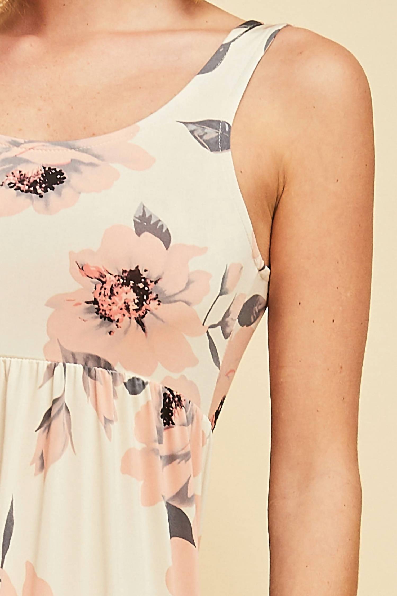 Entro - Floral Crewneck Maxi Dress