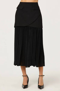 ASTR Deaile Contrast Layered Pleated Midi Skirt in black - women's skirt