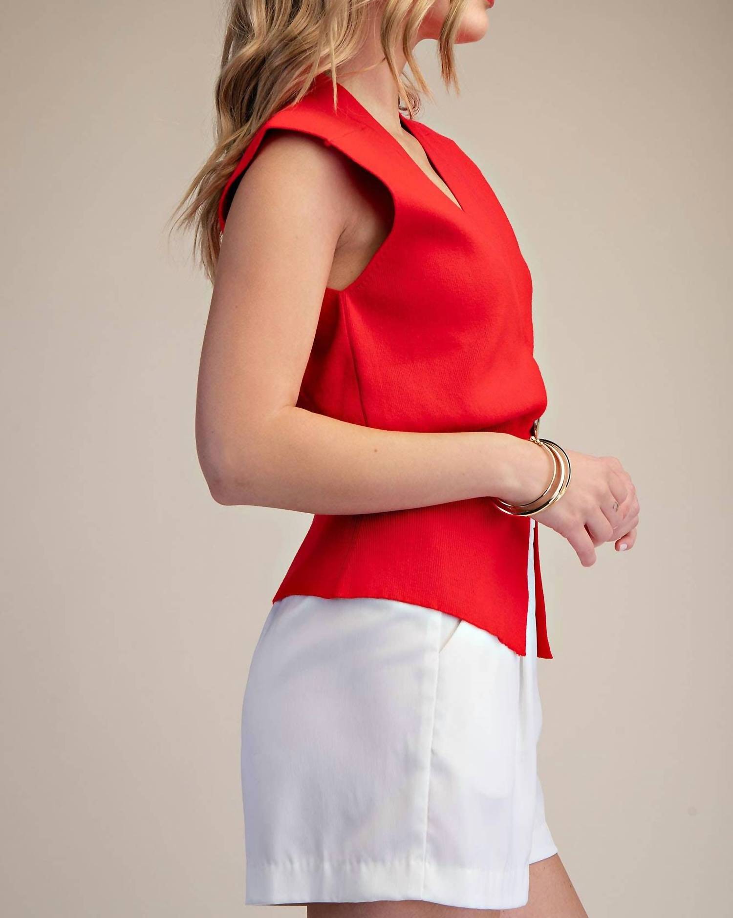 Glam - Sleeveless V-neck Knit Vest