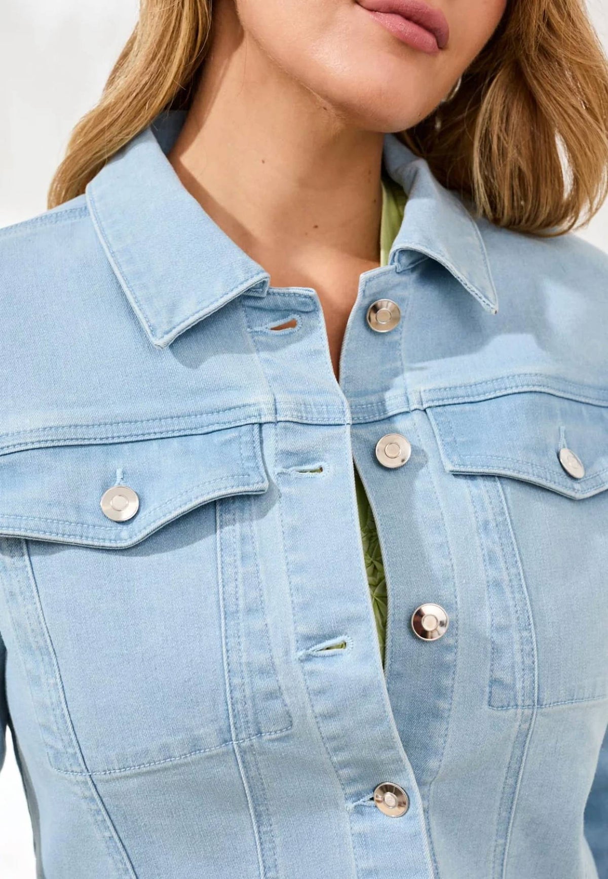 Tribal - Cropped Denim Jacket With Back Pleats