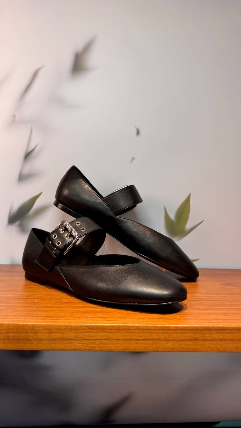 Jeffrey Campbell - Women's Fouette Flats