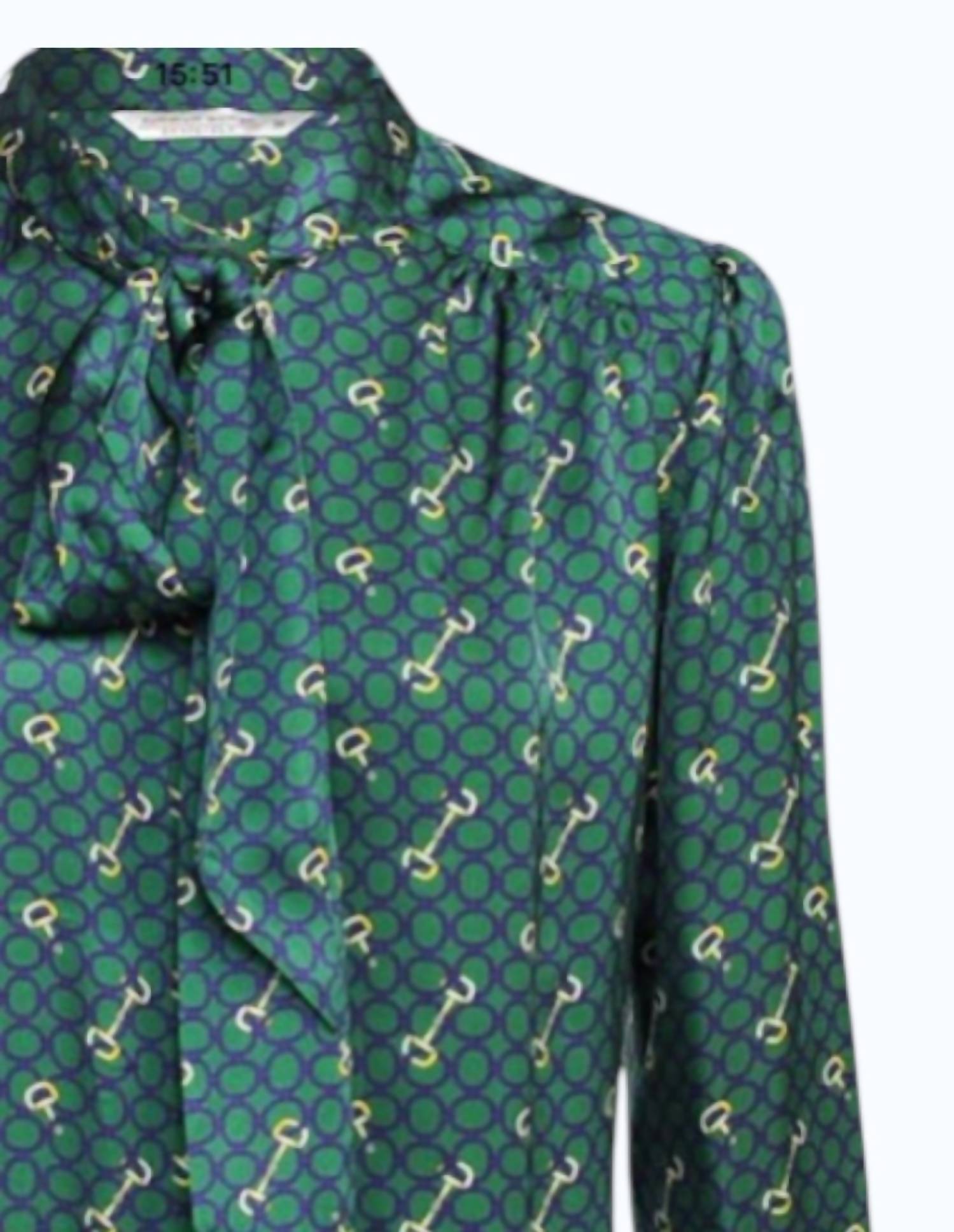 summum Women's Bits And Rounds Blouse in forest green - women's blouse - detail view