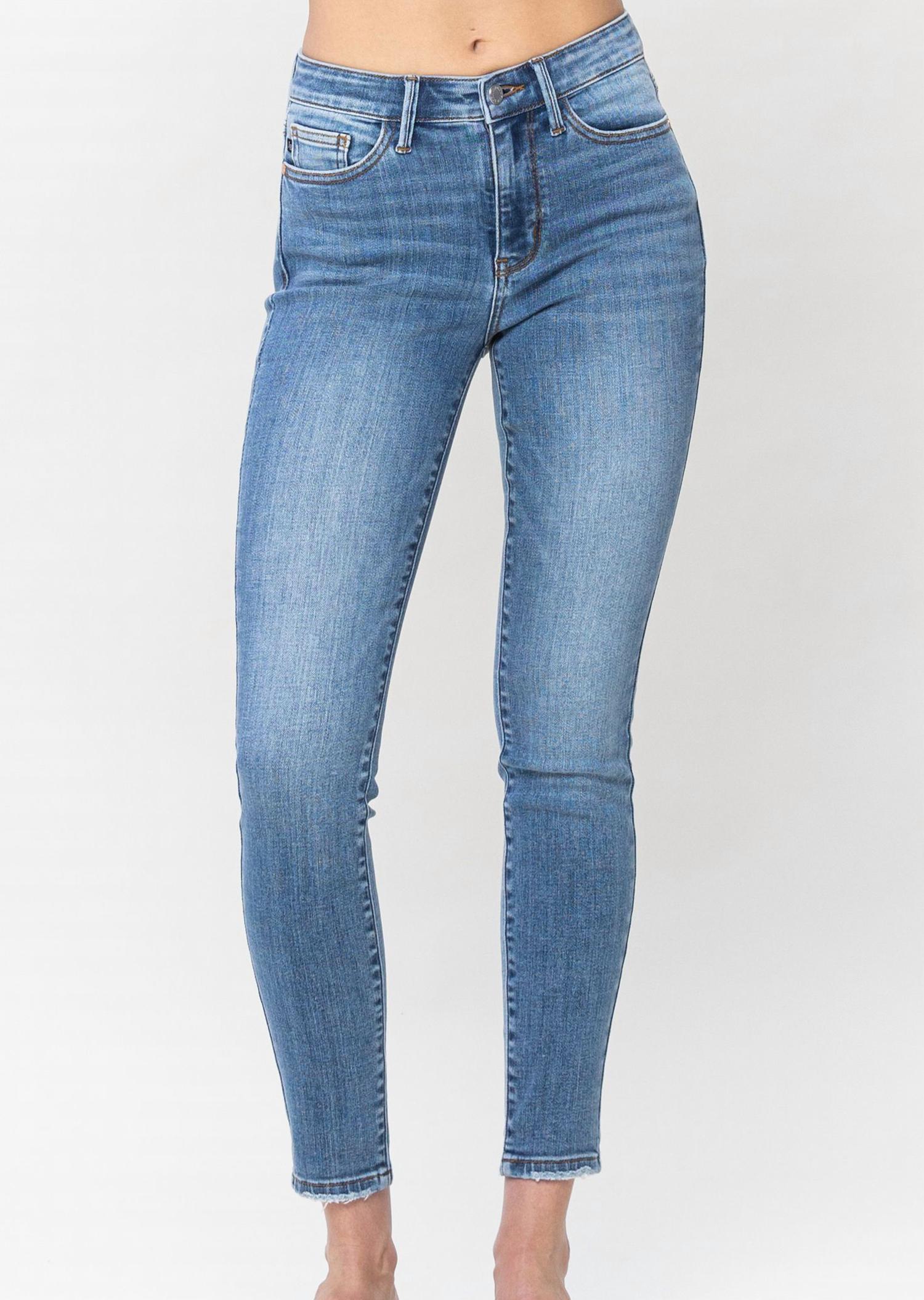Judy Blue - Mid Rise Vintage Skinny Jeans