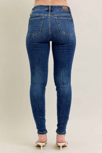 Judy Blue - Core Mid-rise With Handsanding Skinny Jeans