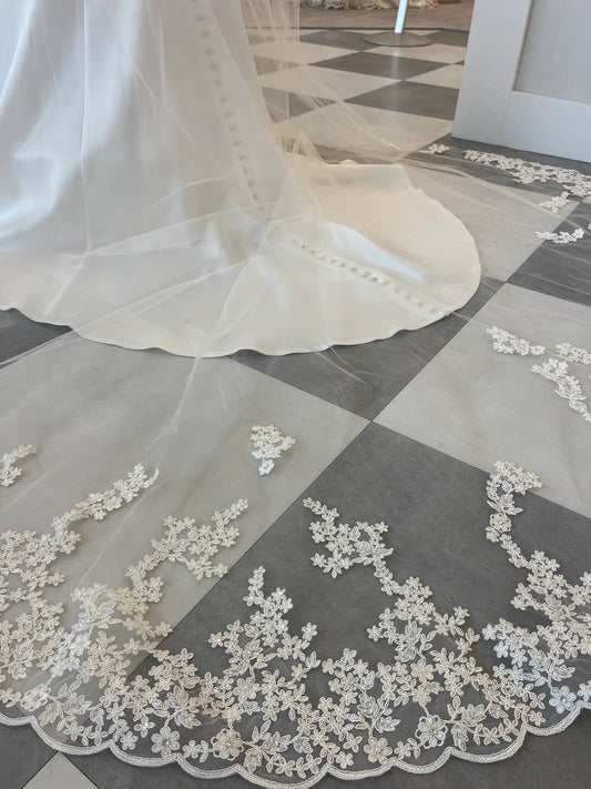 Morilee - Venice Lace Cathedral Length Wedding Veil