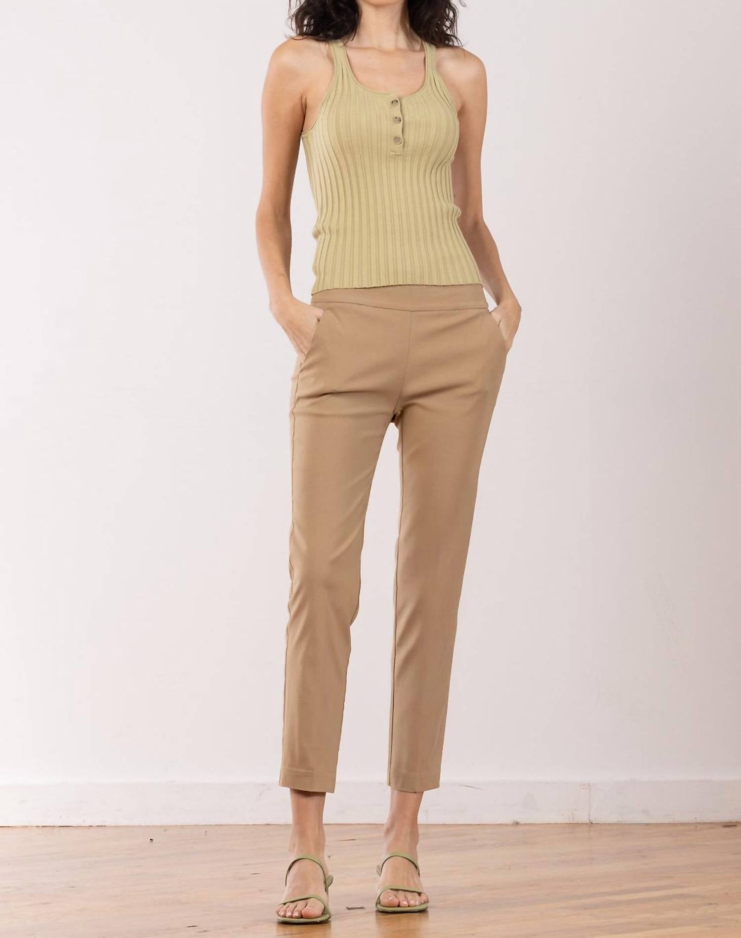 Avenue Montaigne - Women's Lulu Crop Slim Pants