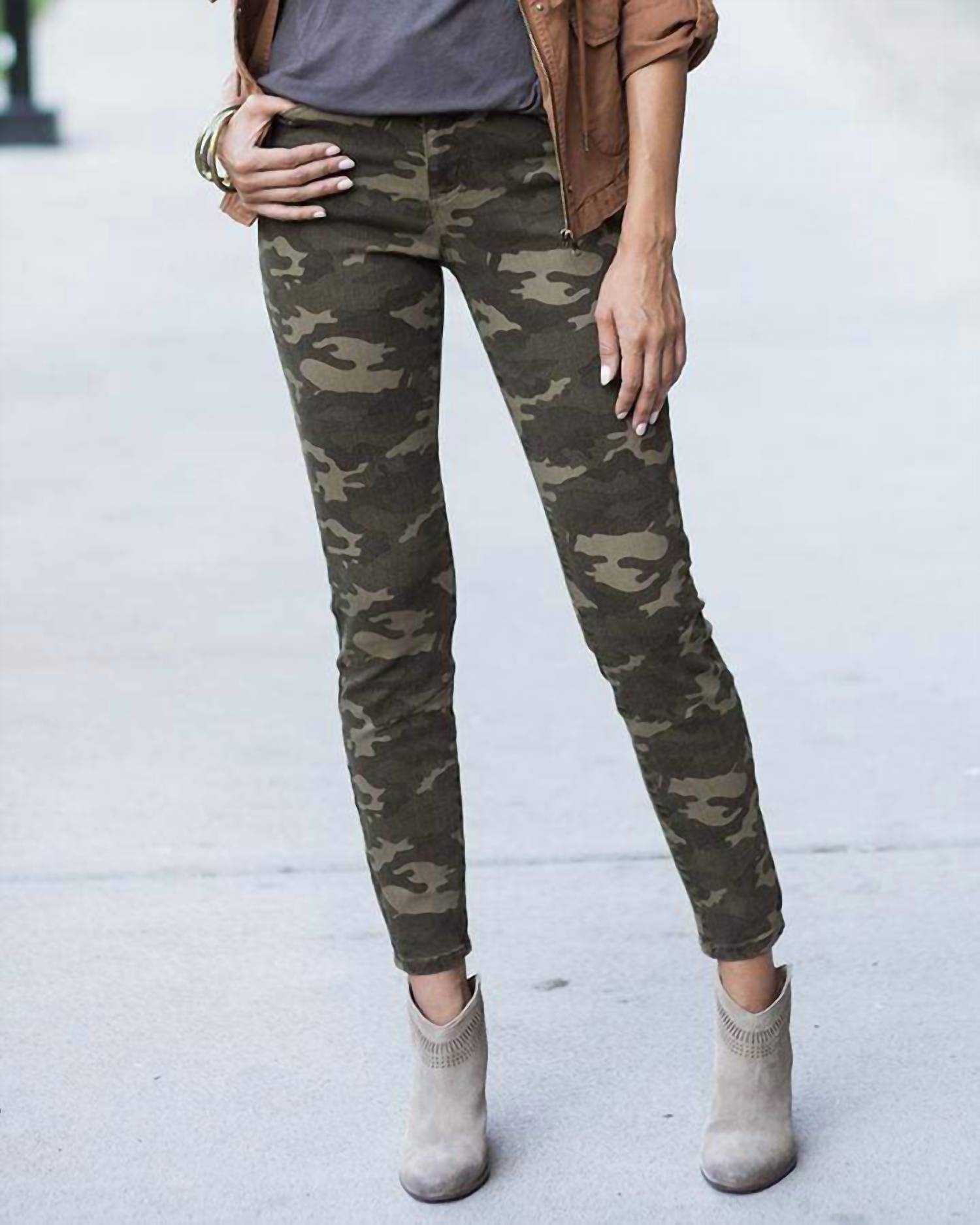Grace And Lace - Camo Mid Rise Zip Up Jeggings
