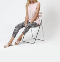 Estelle And Finn - Floral Print Ankle Pant