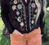 Roper - Women's Embroidered Floral Long Sleeve Top