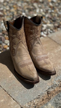 Corral - Women's G L6098 Embroidery Bootie
