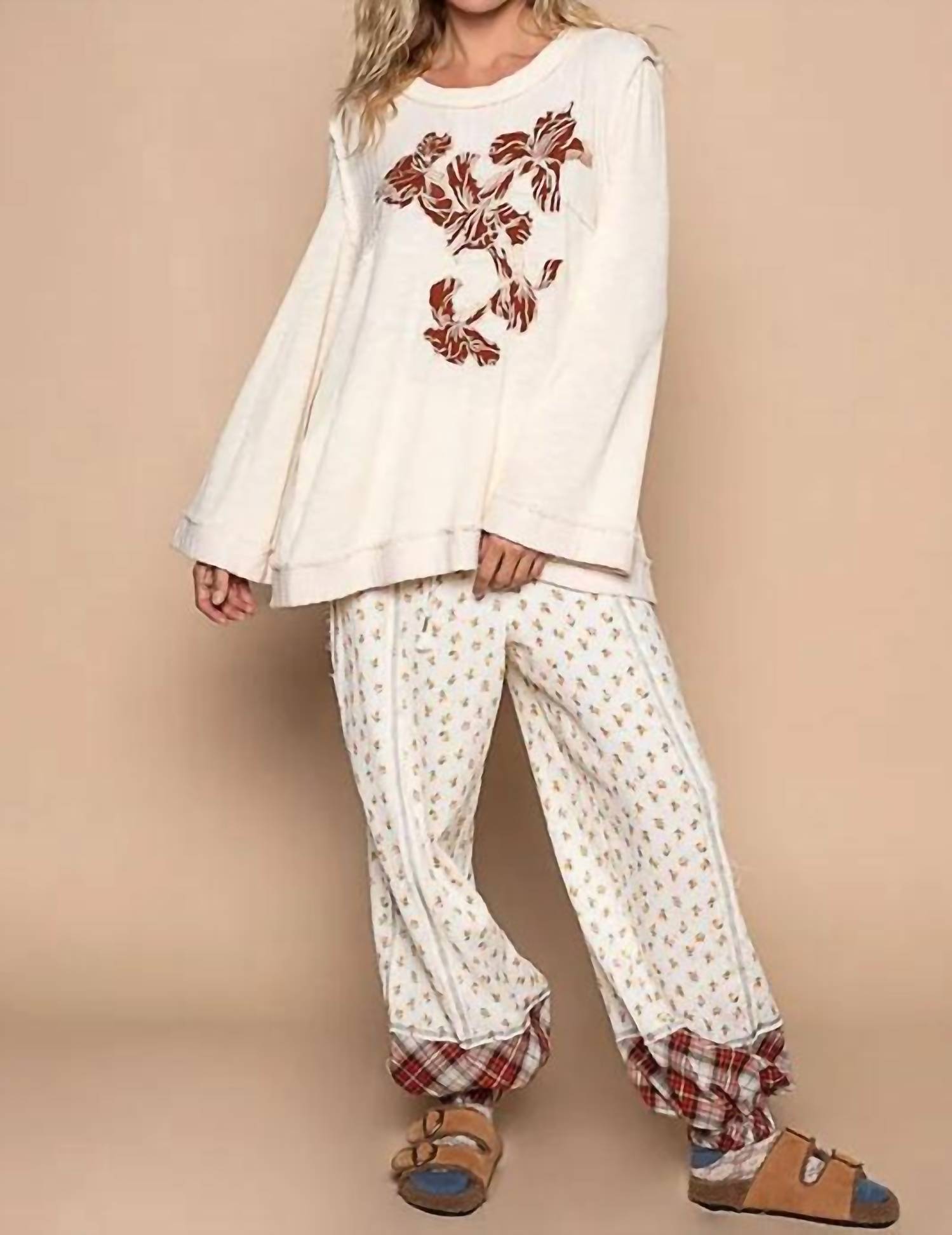 Pol - Embroidered Round Neck Long Sleeve Knit Top
