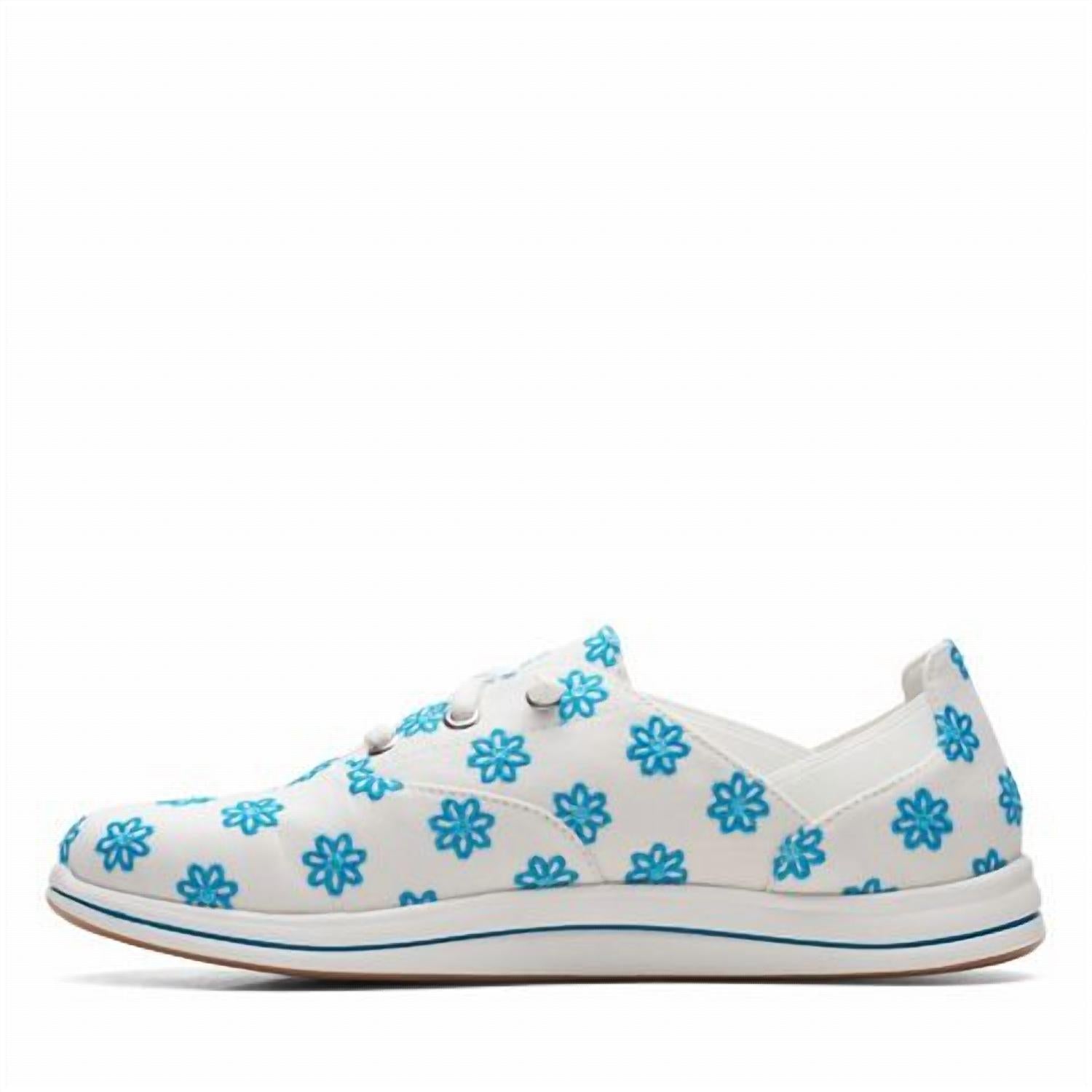 Clarks - Women's Cloudsteppers Breeze Ave Sneakers
