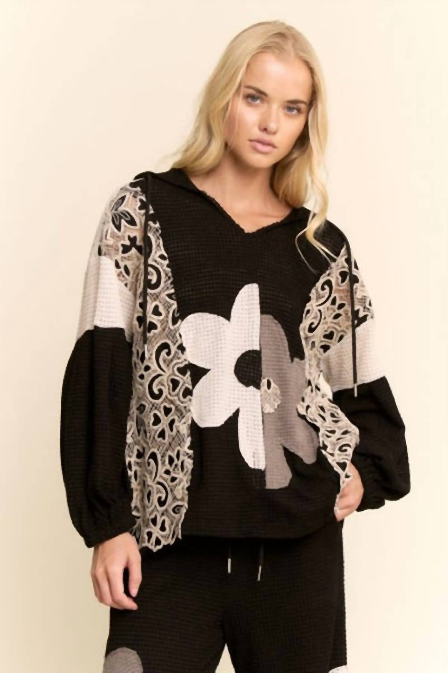 Davi & Dani - Ruth Hooded Sweater Top