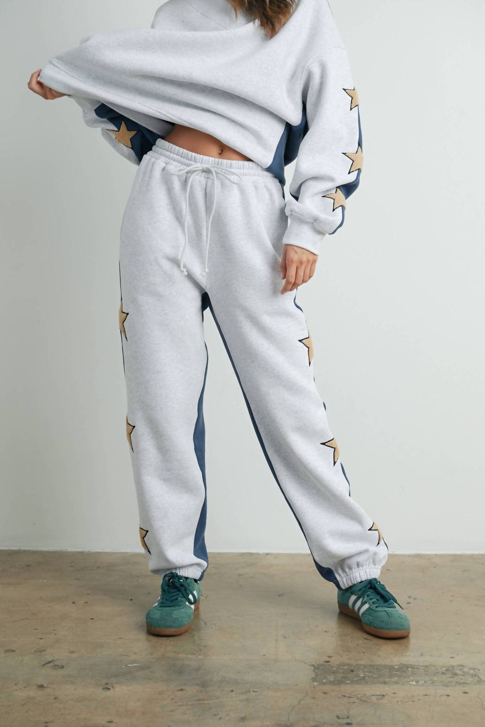 Buttermelon - Color Block Sweatpants With Star Detail