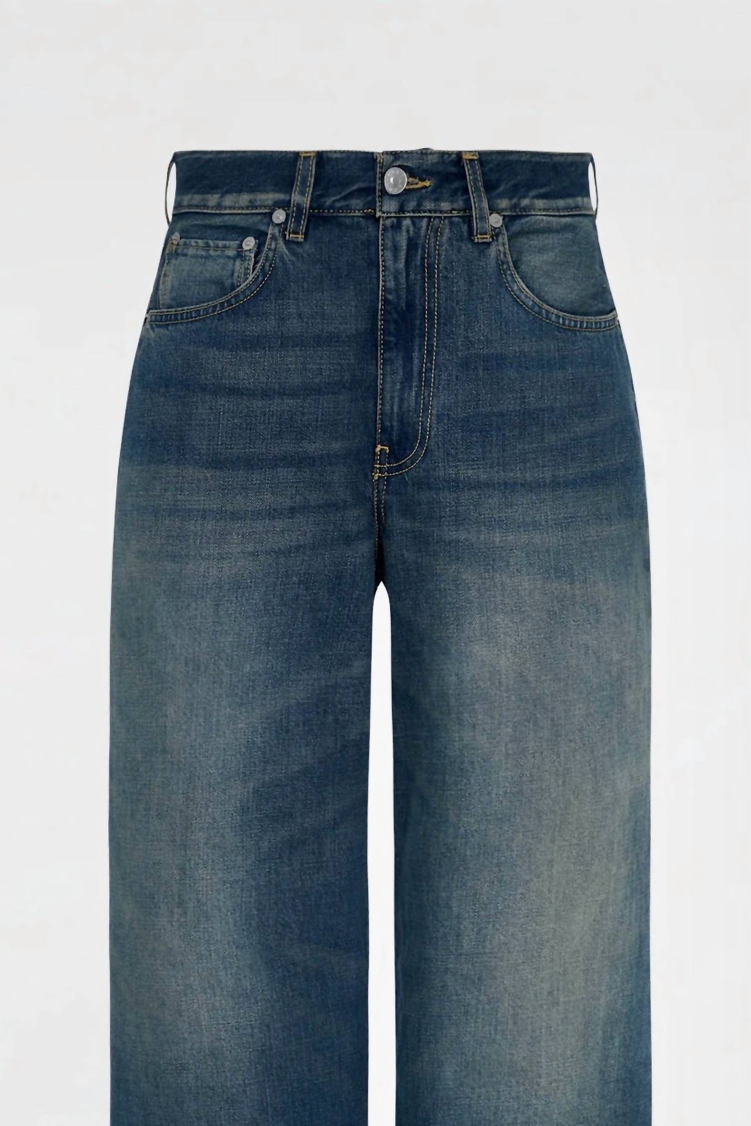 6397 - Mid-rise Wide Jean