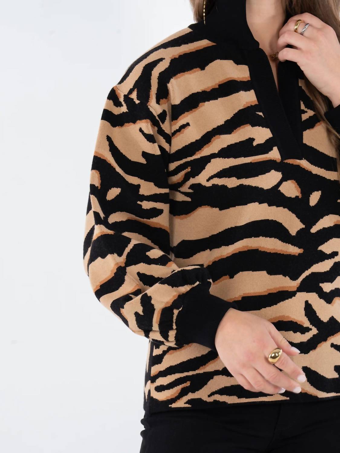 Emily Mccarthy - Lolli V-neck Sweater