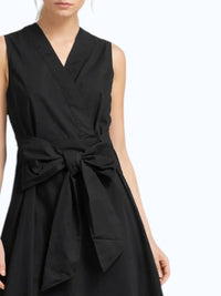 Elliott Lauren - Sophisticated Sleeveless Dress