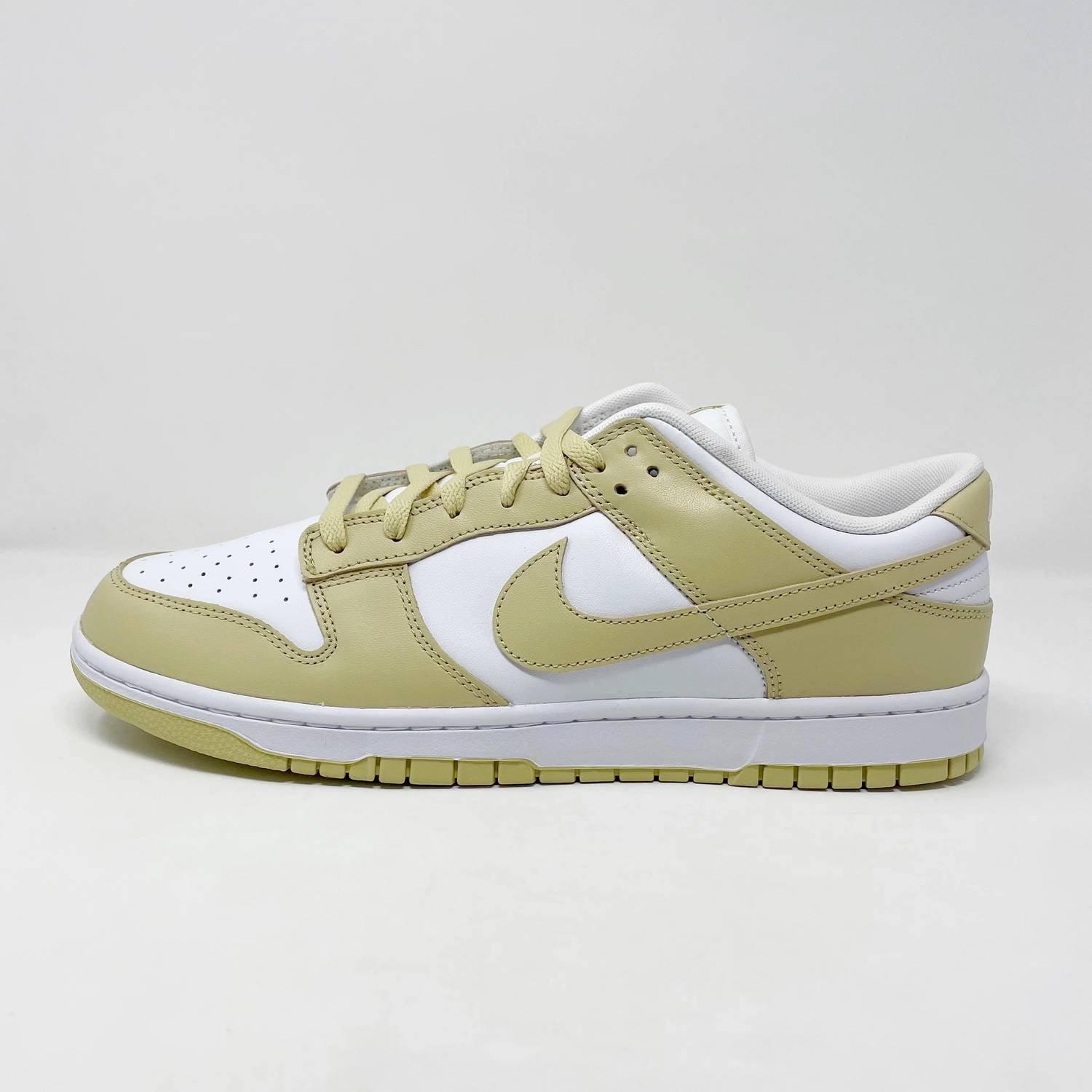 Nike - Men's Dunk Low Sneakers
