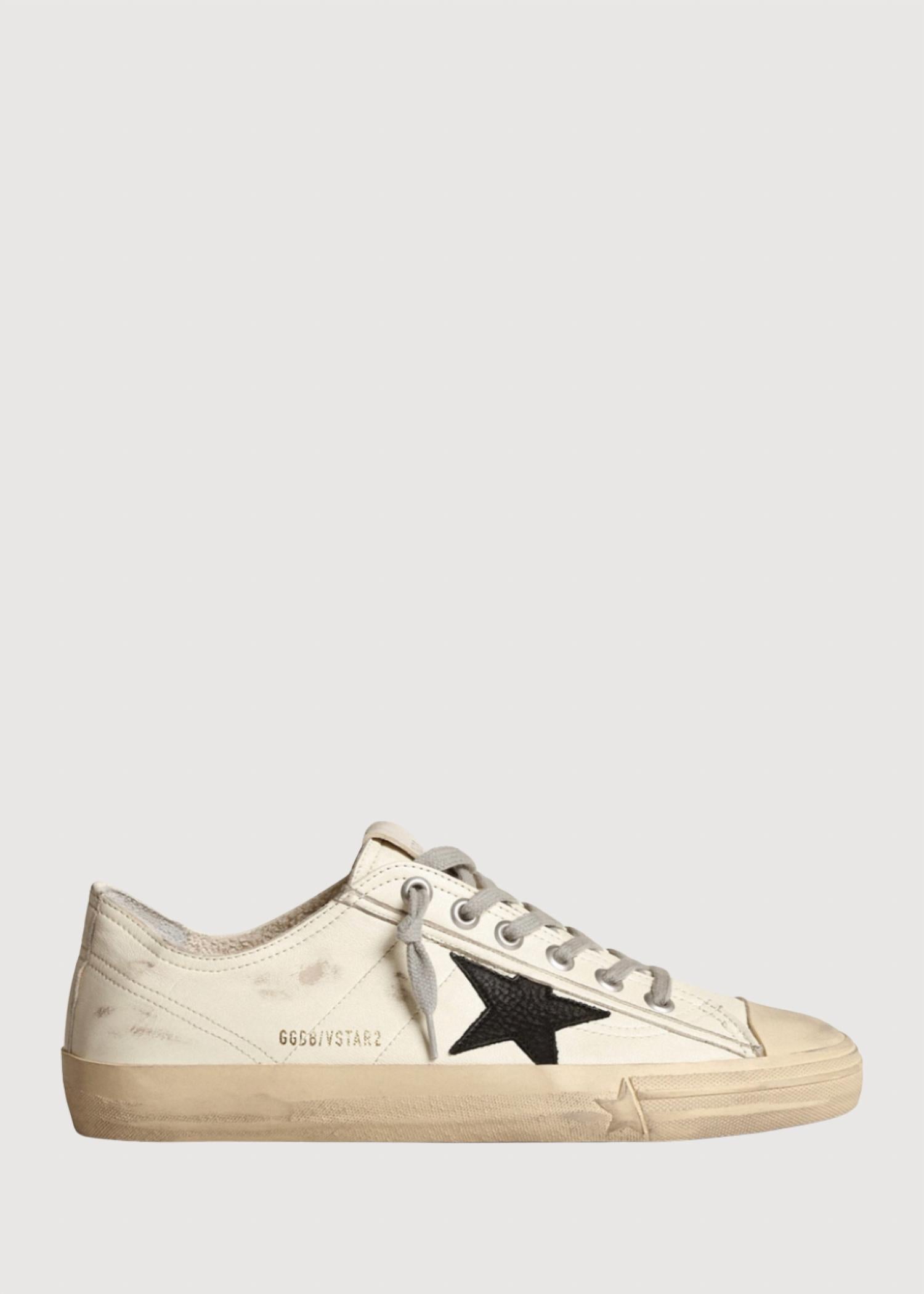 Golden Goose - Women's V-star Sneaker