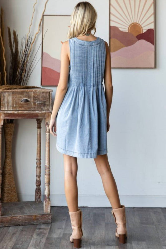 Veveret - Pleated Denim Mini Dress