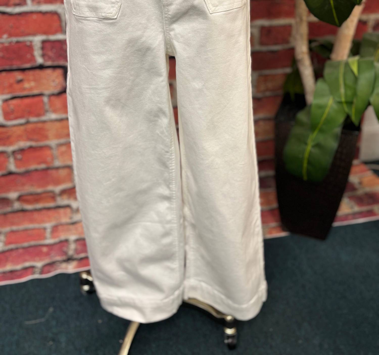 Renuar Harbor Wide-leg Crop Pants in bleached - women's pants - view 4