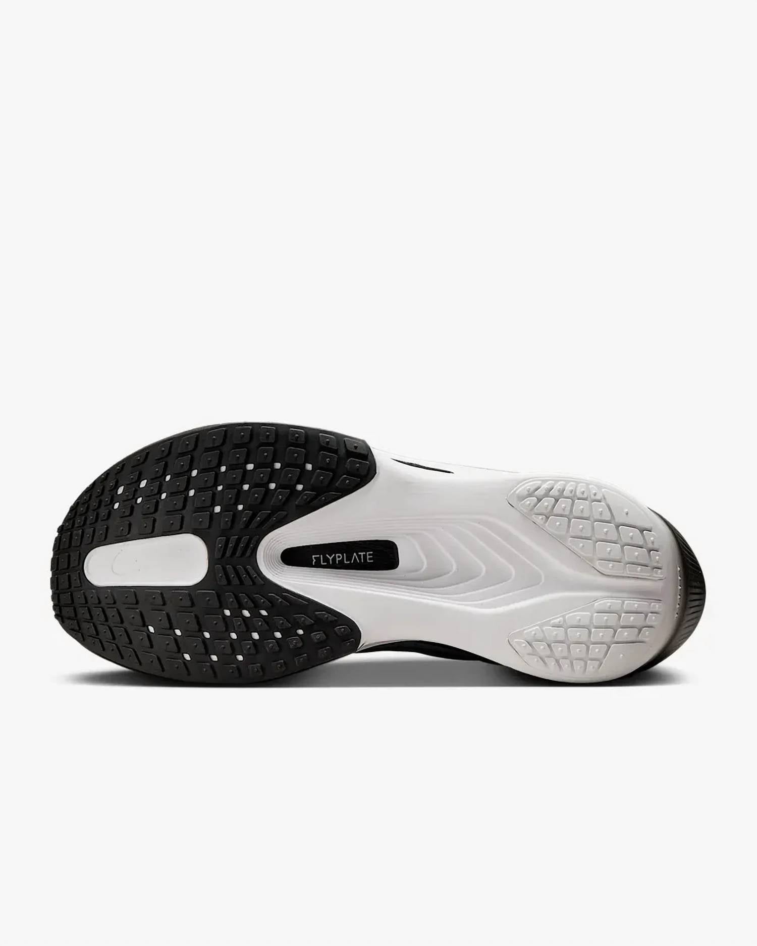 Nike - Women's Fly 6 Running Shoes