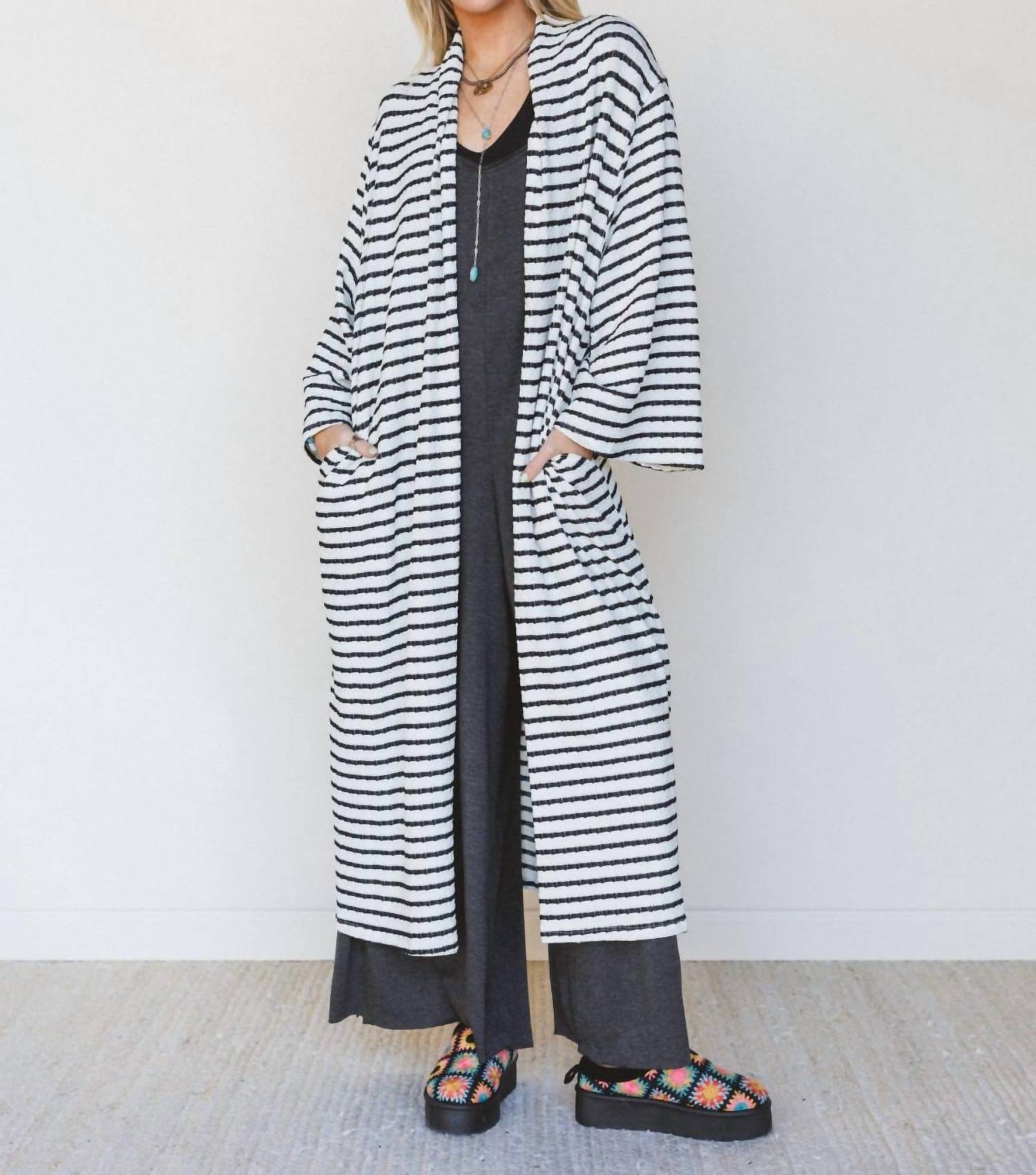 Three Bird Nest - Endless Love Cardigan
