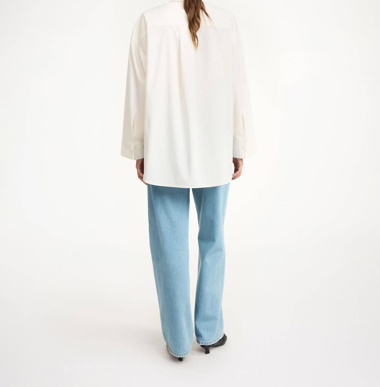 BY MALENE BIRGER Derris Organic Cotton Shirt in whisper white - women's shirt - detail view