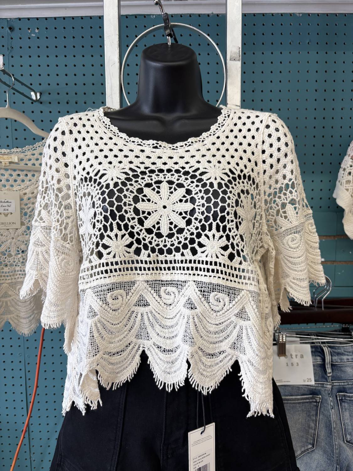 Rebellion Again - Women's Lace short sleeved crop top