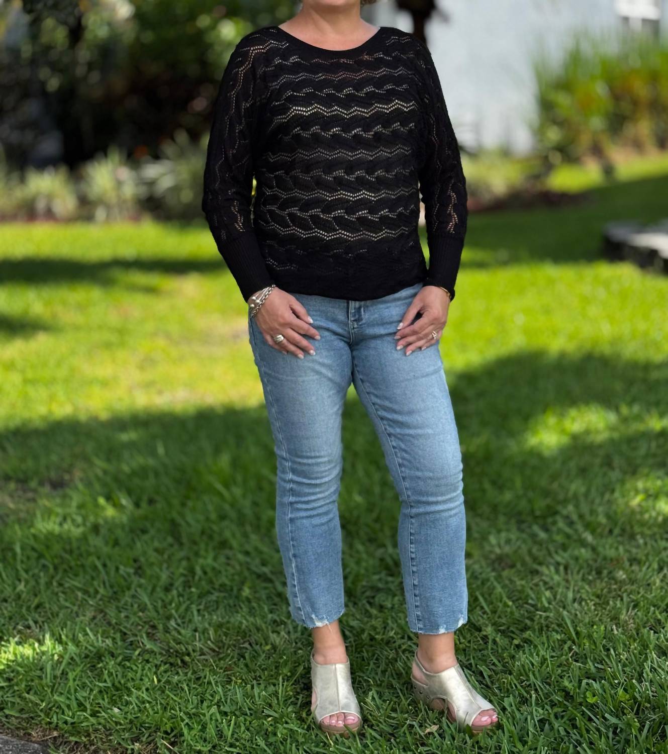 Ee:Some - Falling For Crochet Sweater