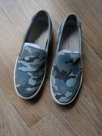VIONIC Women's Avery Camo Slip On Sneakers in light blue - women's sneaker - detail view