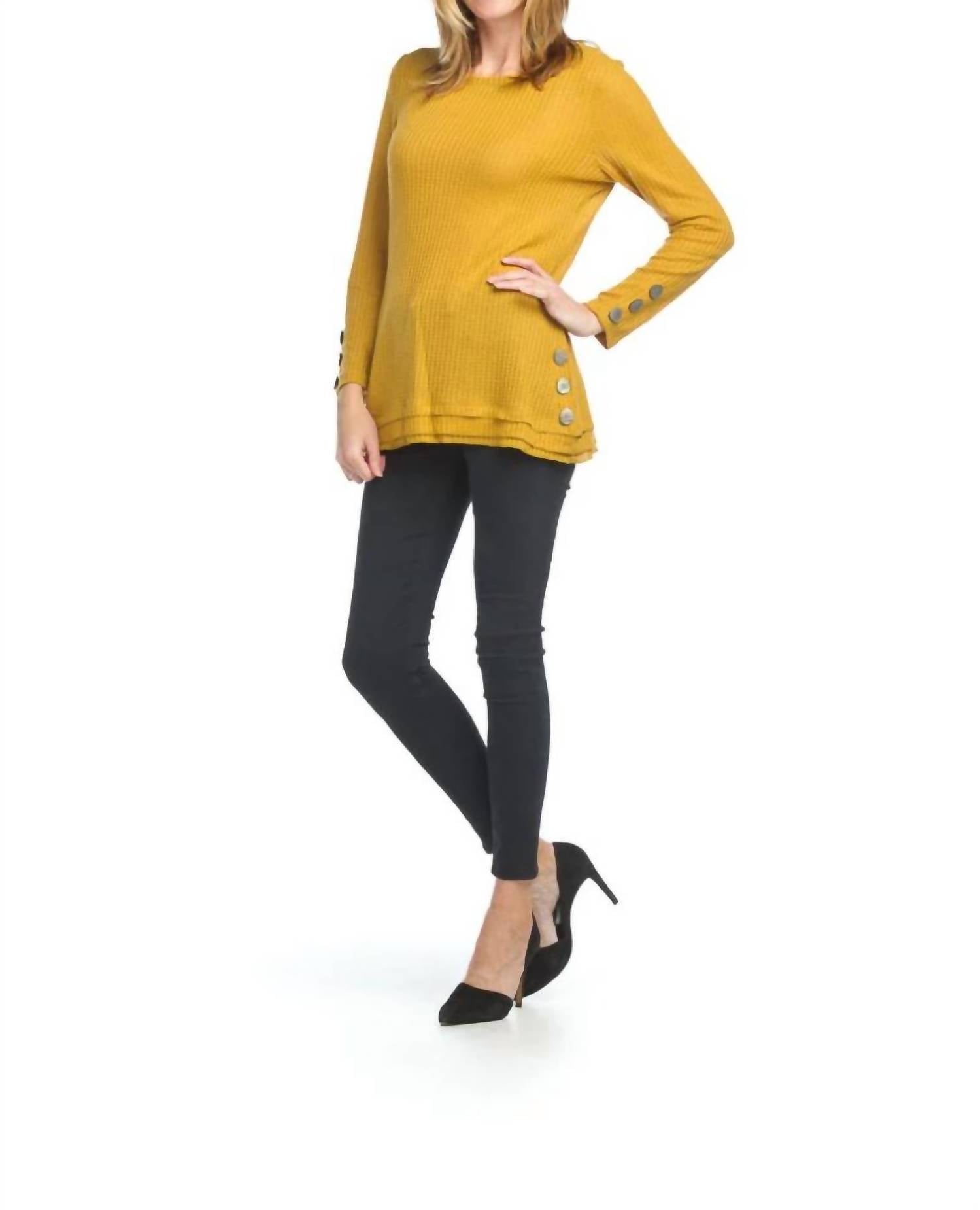 Papillon - Waffle Top With Button Detail
