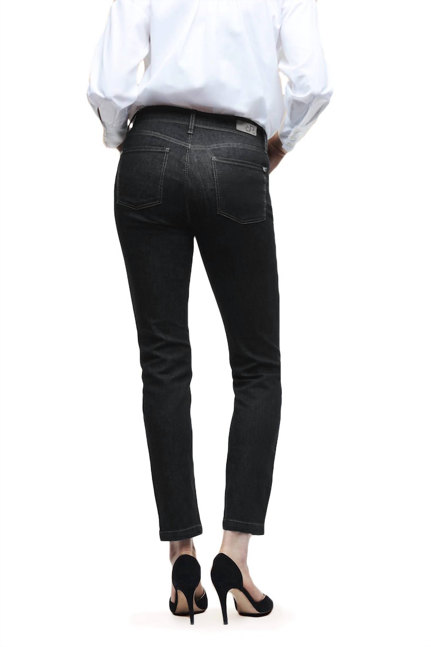 Vic 7/8 Black jeans