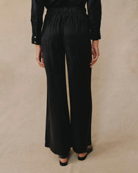 Bella Dahl Pull On Inverted Pleat Wide Leg in black - women's pants
