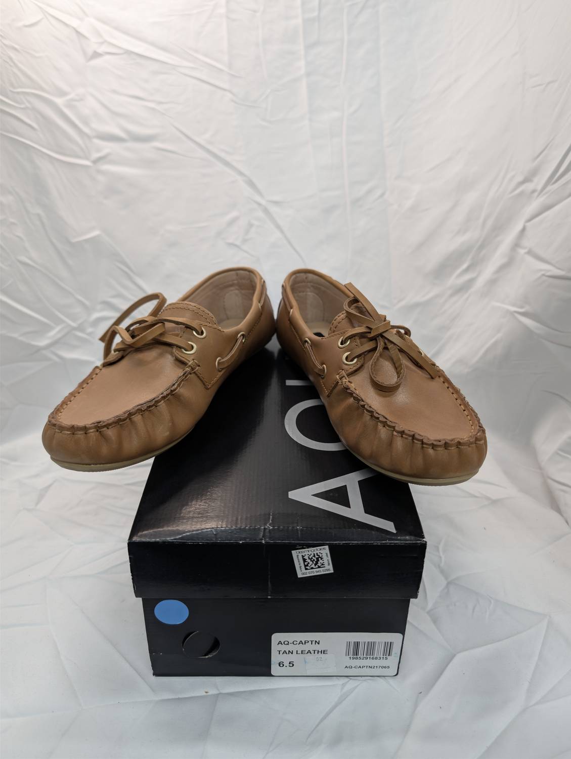 Aqua - WOMEN'S CAPTAIN LEATHER BOAT SHOES