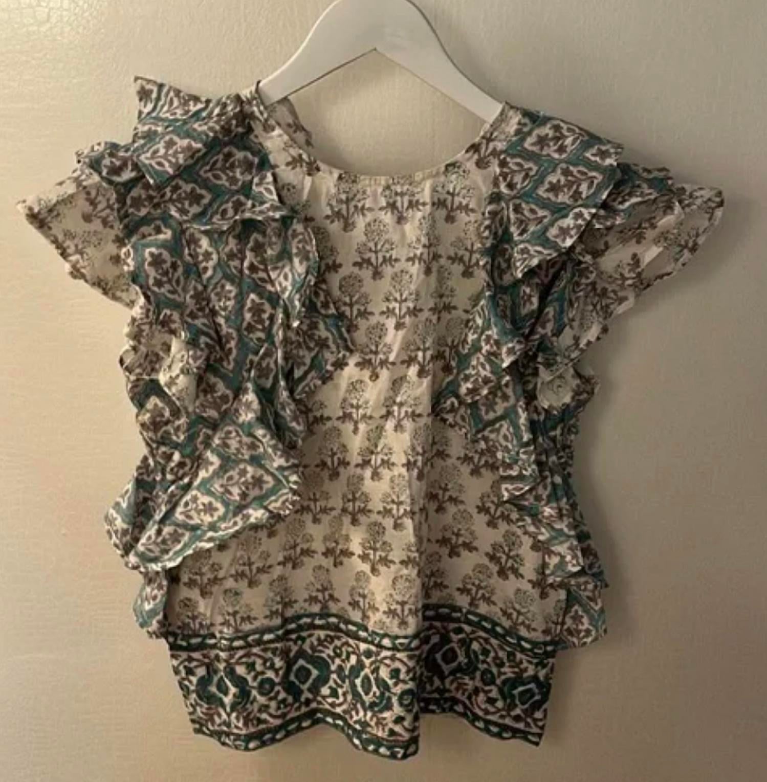 Just Bellina - Women's Flutter Sleeve Top