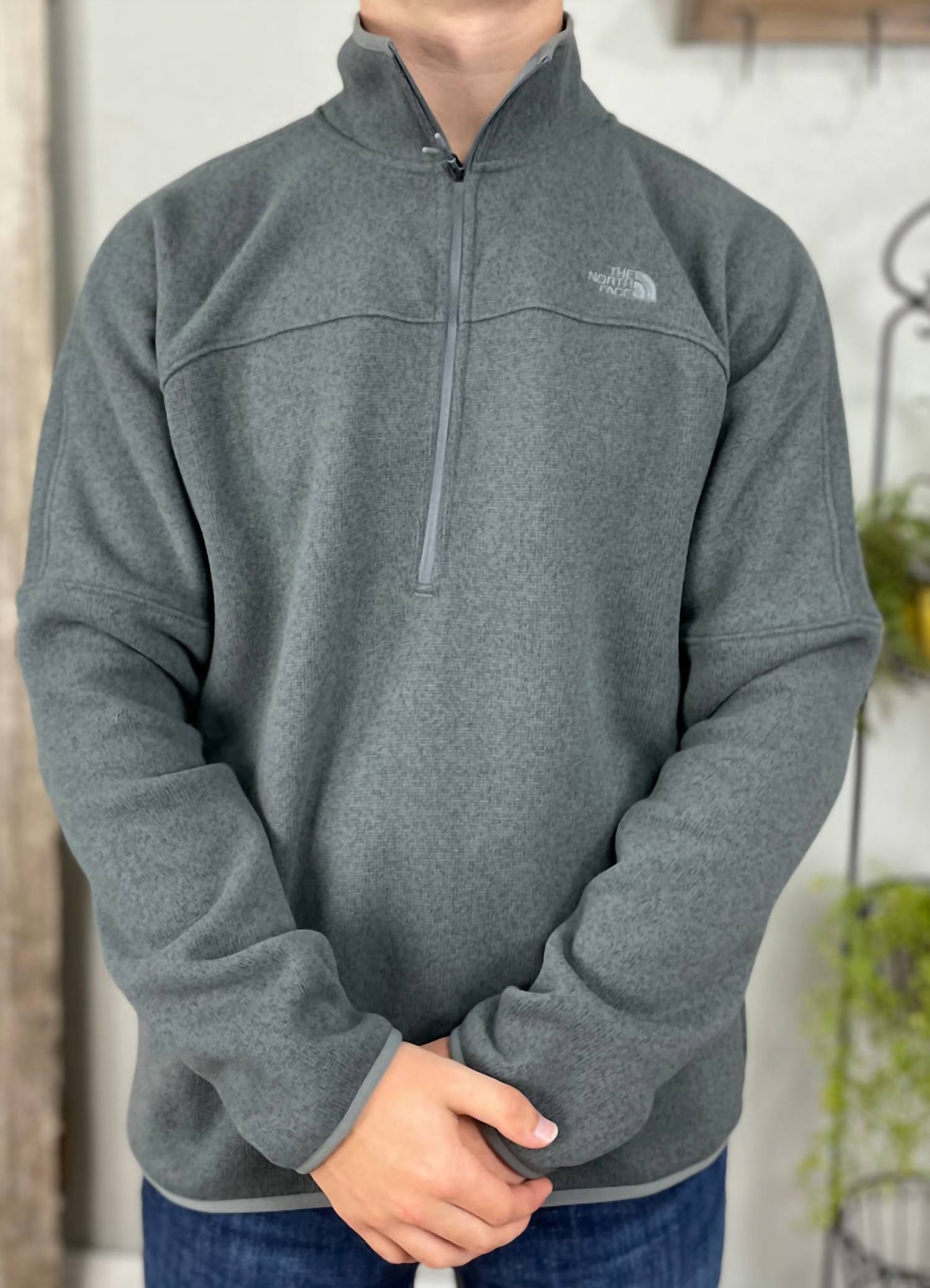 THE NORTH FACE Front Range Fleece 1/2 Zip in smoked pearl - men's sweater