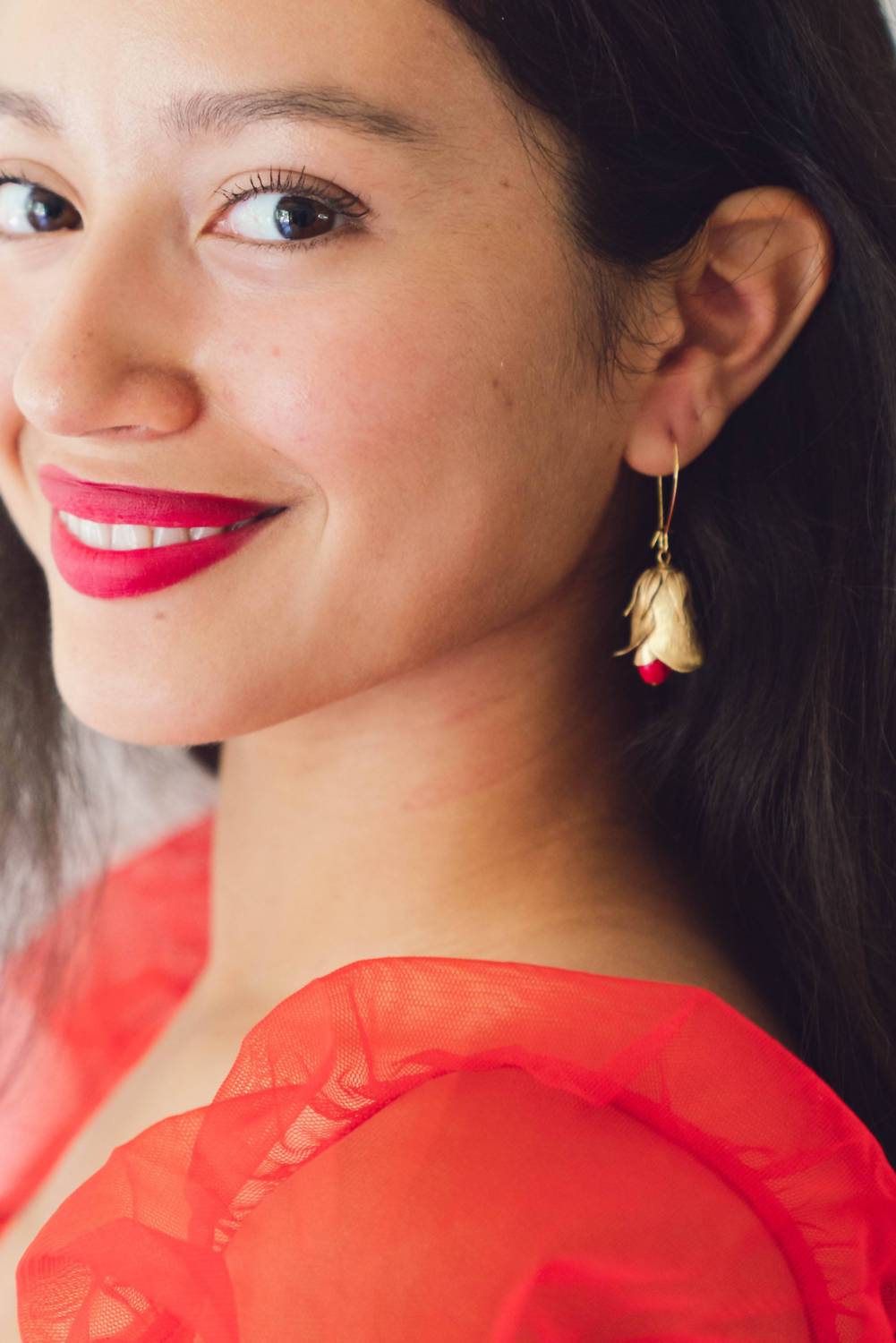 Nest Pretty Things - Women's Flower Bud Hanging Earrings