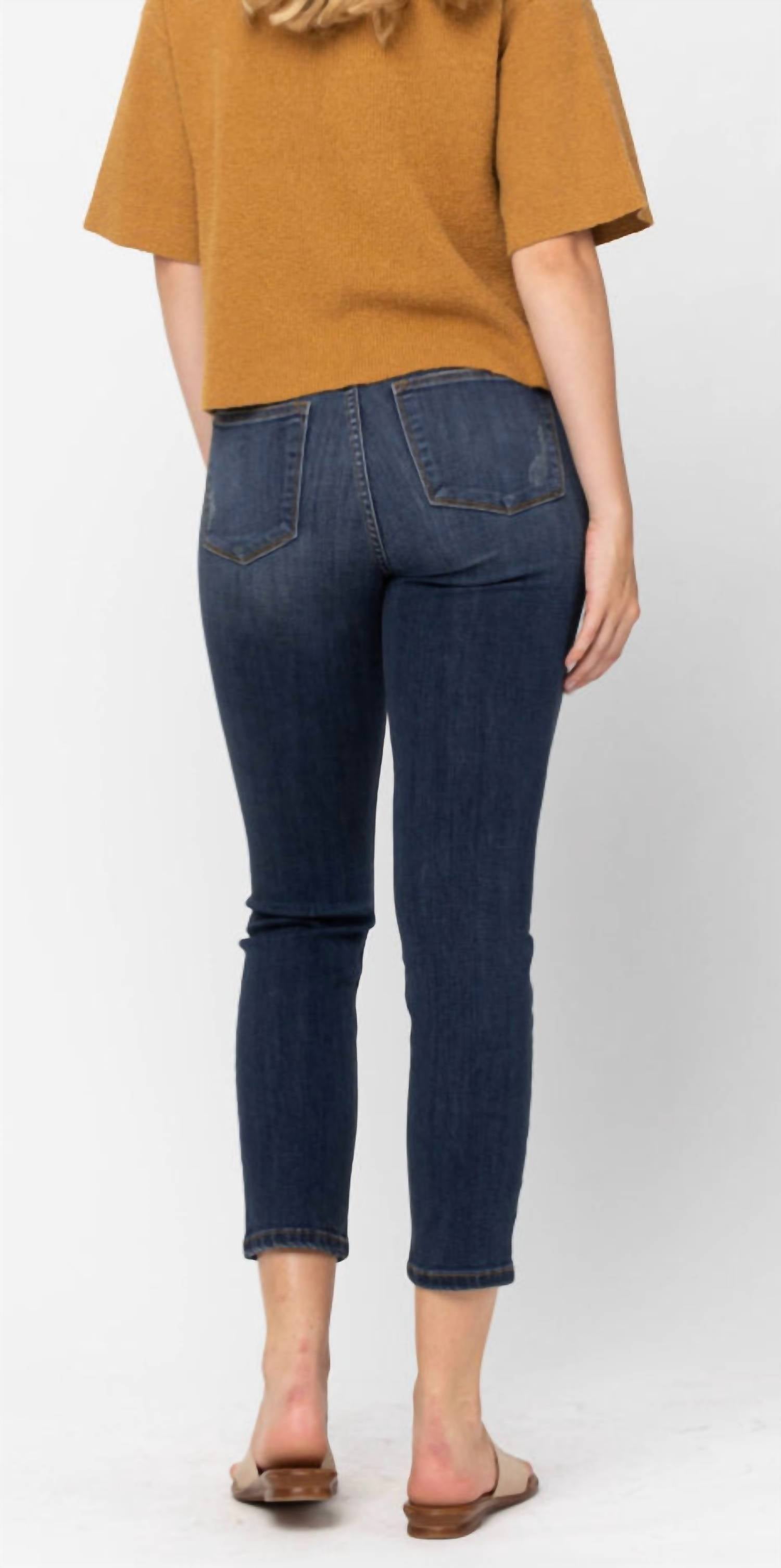 Judy Blue - Mid Rise Cropped Relaxed Denim Jeans
