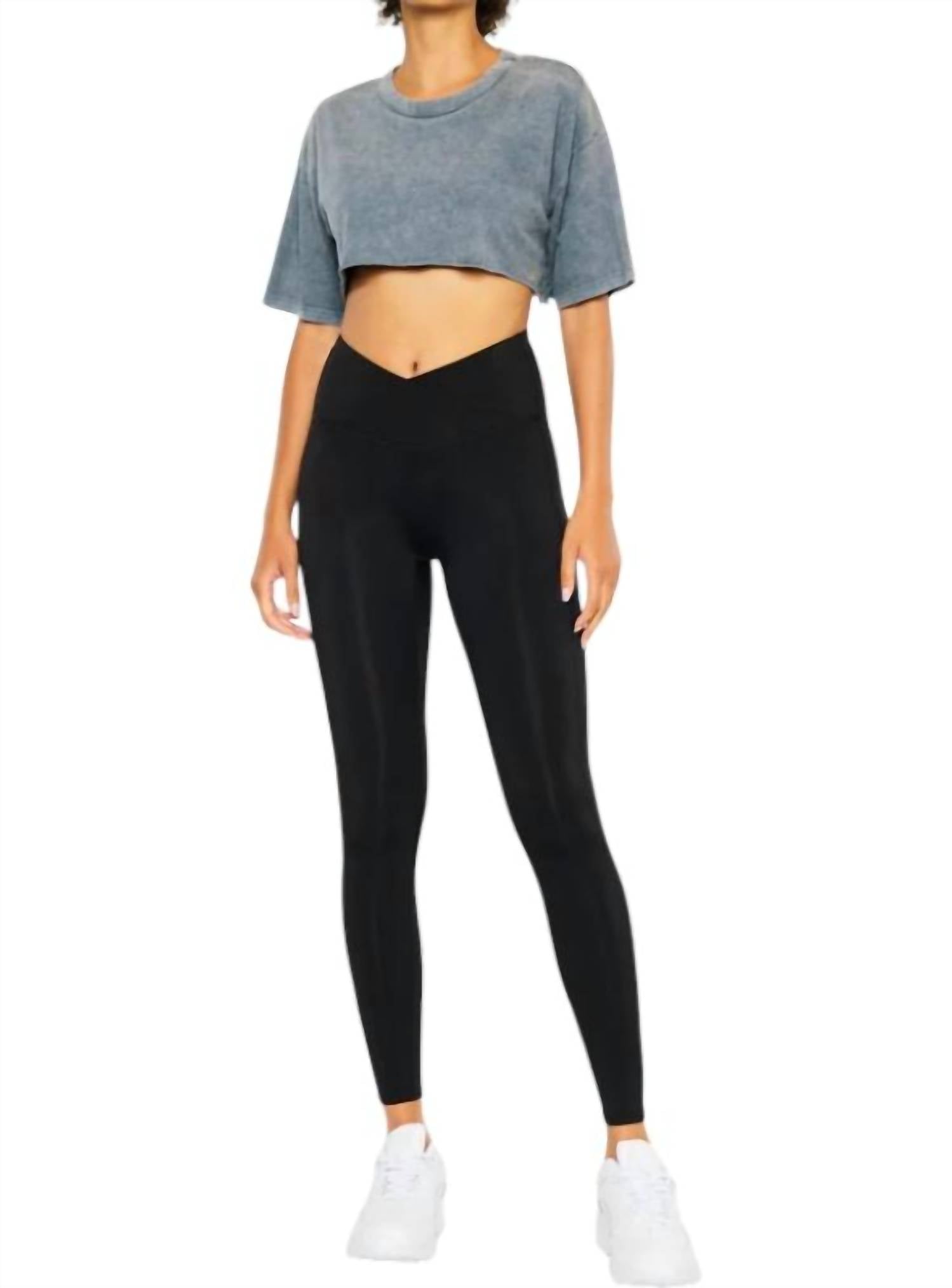 KanCan Ari Mid Rise Active Leggings in black - women's pants