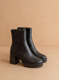 Oasis Society - Women's Alexandra Platform Ankle Boots
