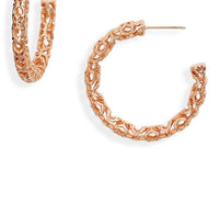 Kendra Scott - Maggie Medium Hoop Earring