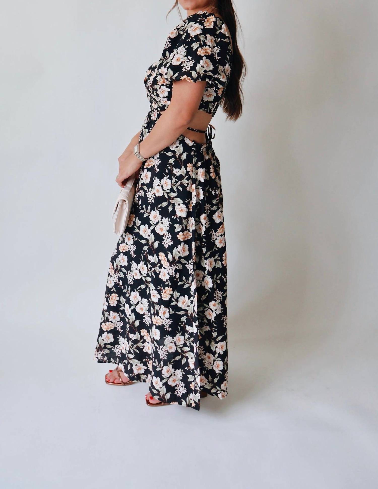 Blu Pepper Romanticize Puff Sleeve Floral Dress in black cream florals - women's dress - detail view