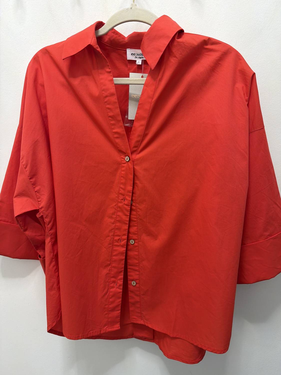 Eesome - Women's Back Pleat Button Down Top