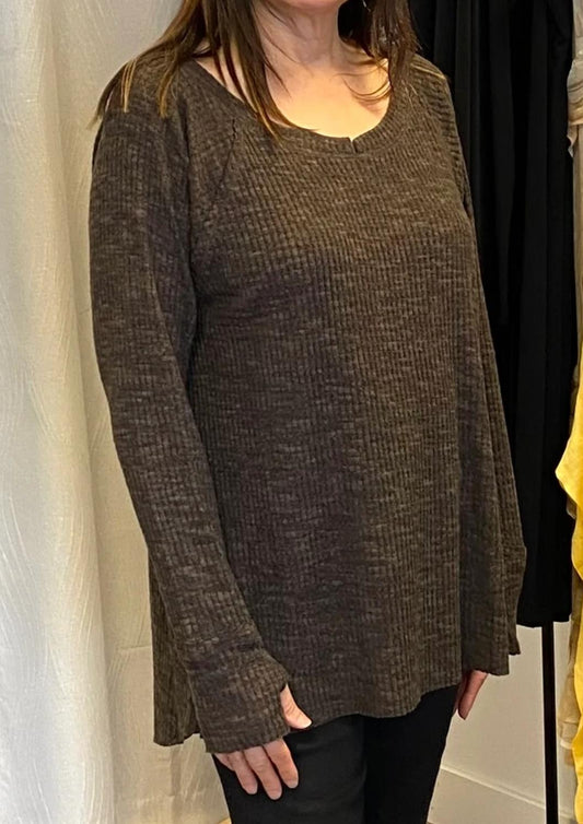 Ariella - High Low Long Sleeve Top