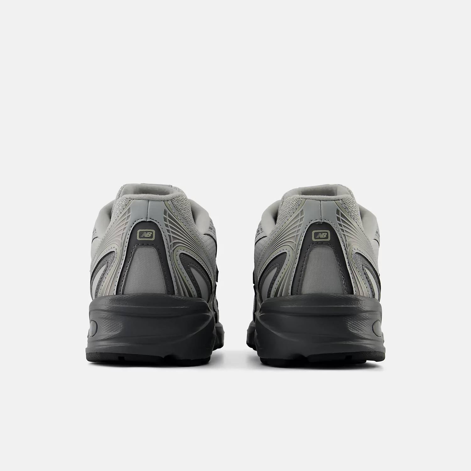 New Balance - Men's 740 Sneaker